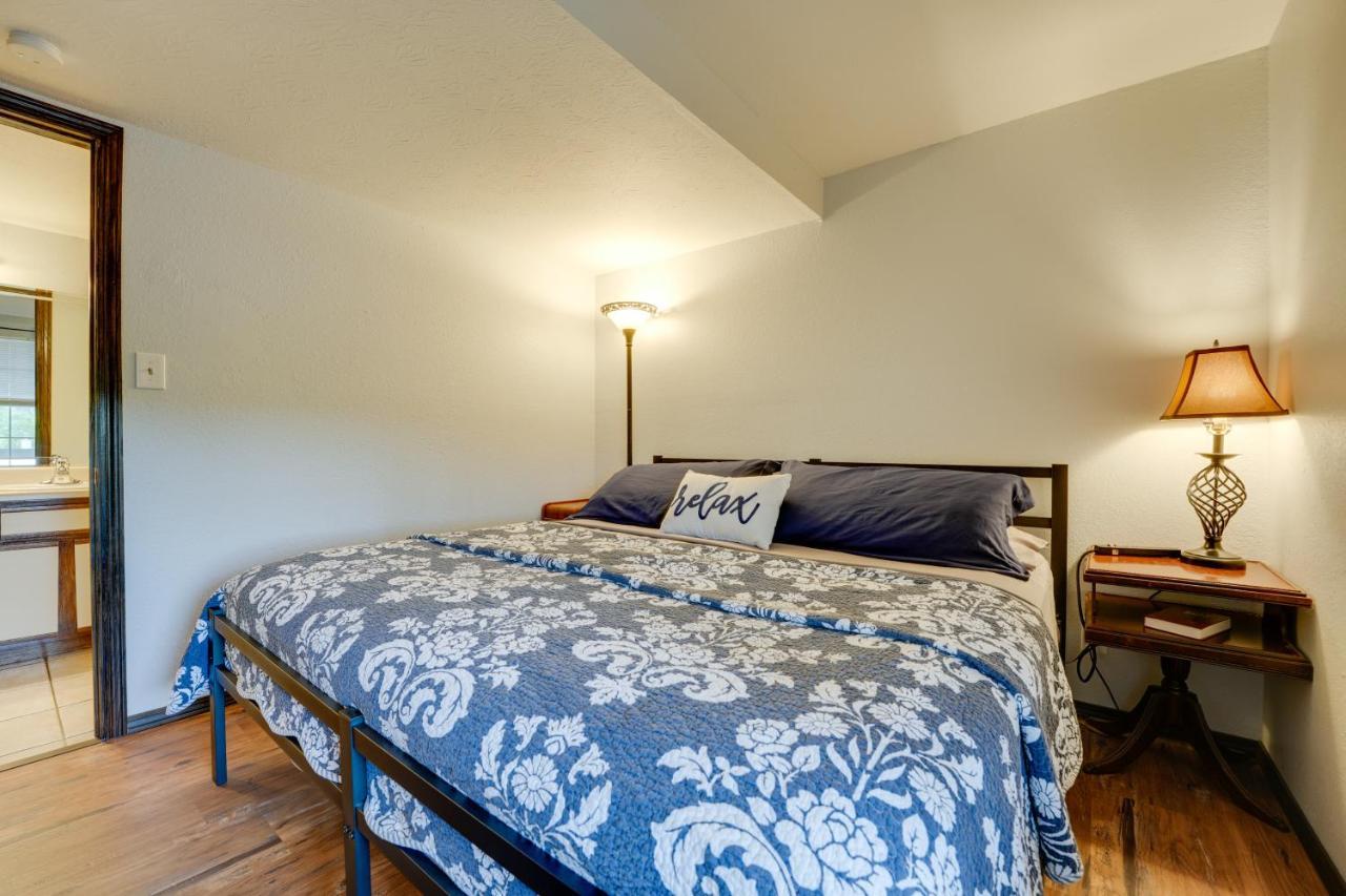 Condo With Balcony And Grill 3 Mi To Moonshine Beach! Branson Esterno foto
