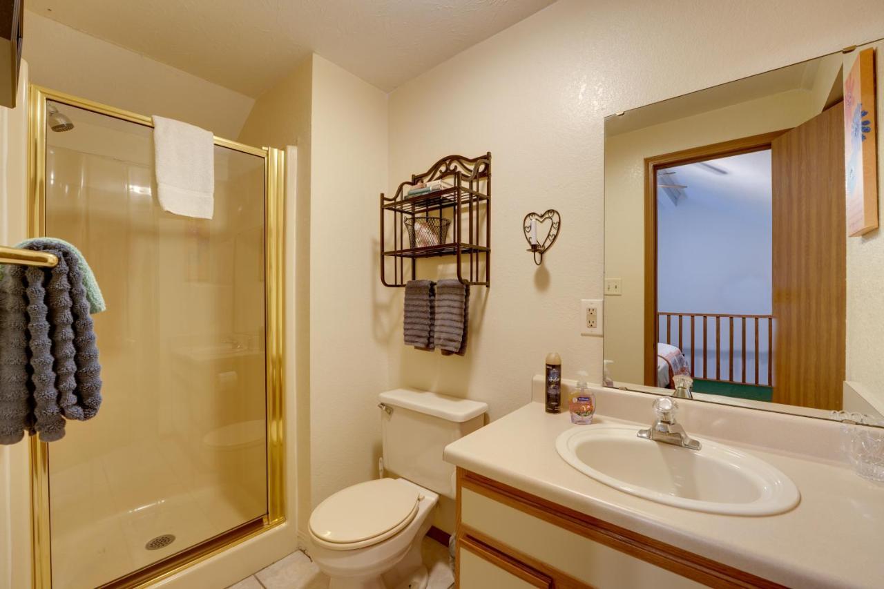 Condo With Balcony And Grill 3 Mi To Moonshine Beach! Branson Esterno foto